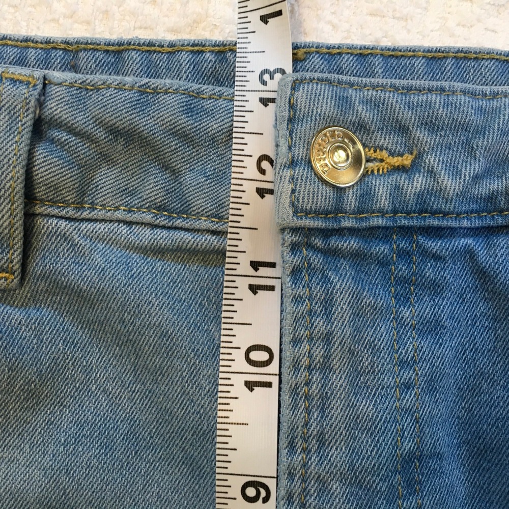 H&M Divided Sz 12 Light Wash High Waisted Cropped Raw Hem Jeans Womens‎ Mom - Picture 6 of 7